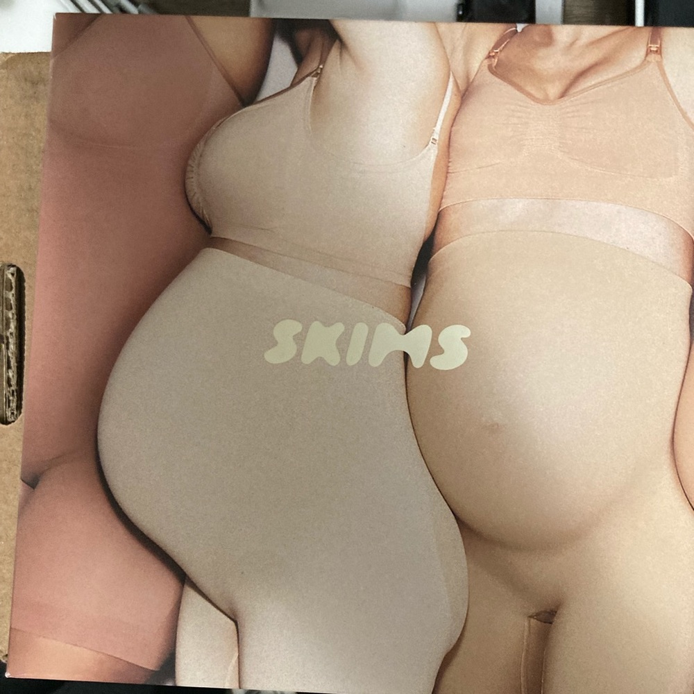 Skims maternity shapewear size L/XL in sienna